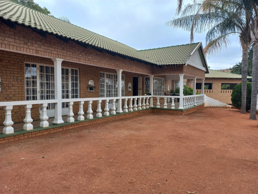 5 Bedroom Property for Sale in Cashan North West